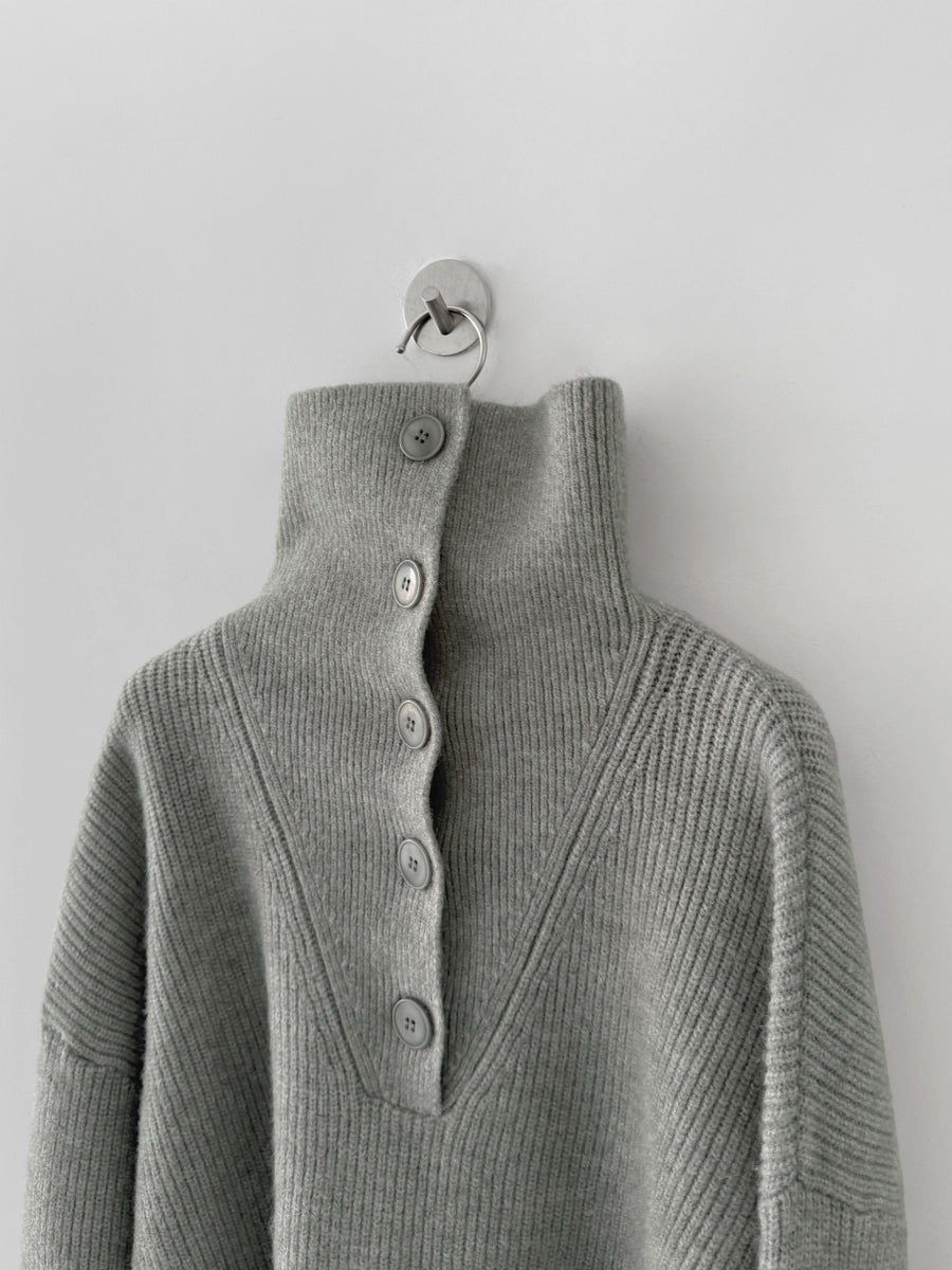 Two-Way Collar Soft Knit