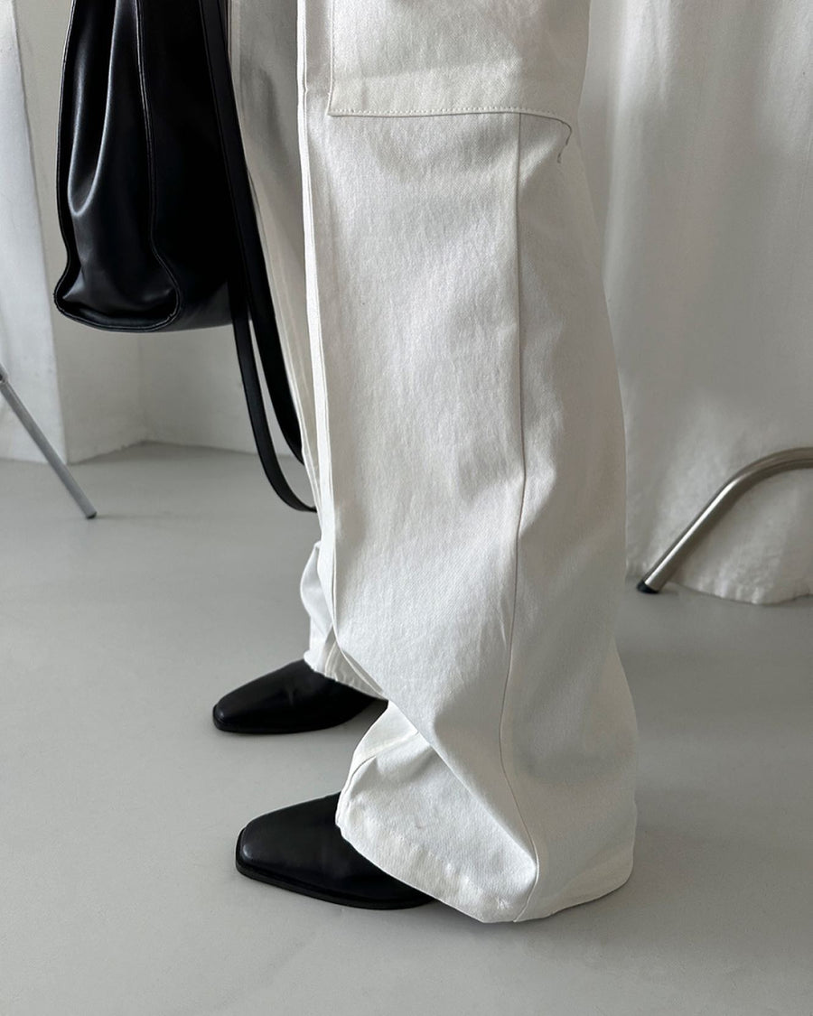 Detailed Cargo Pants