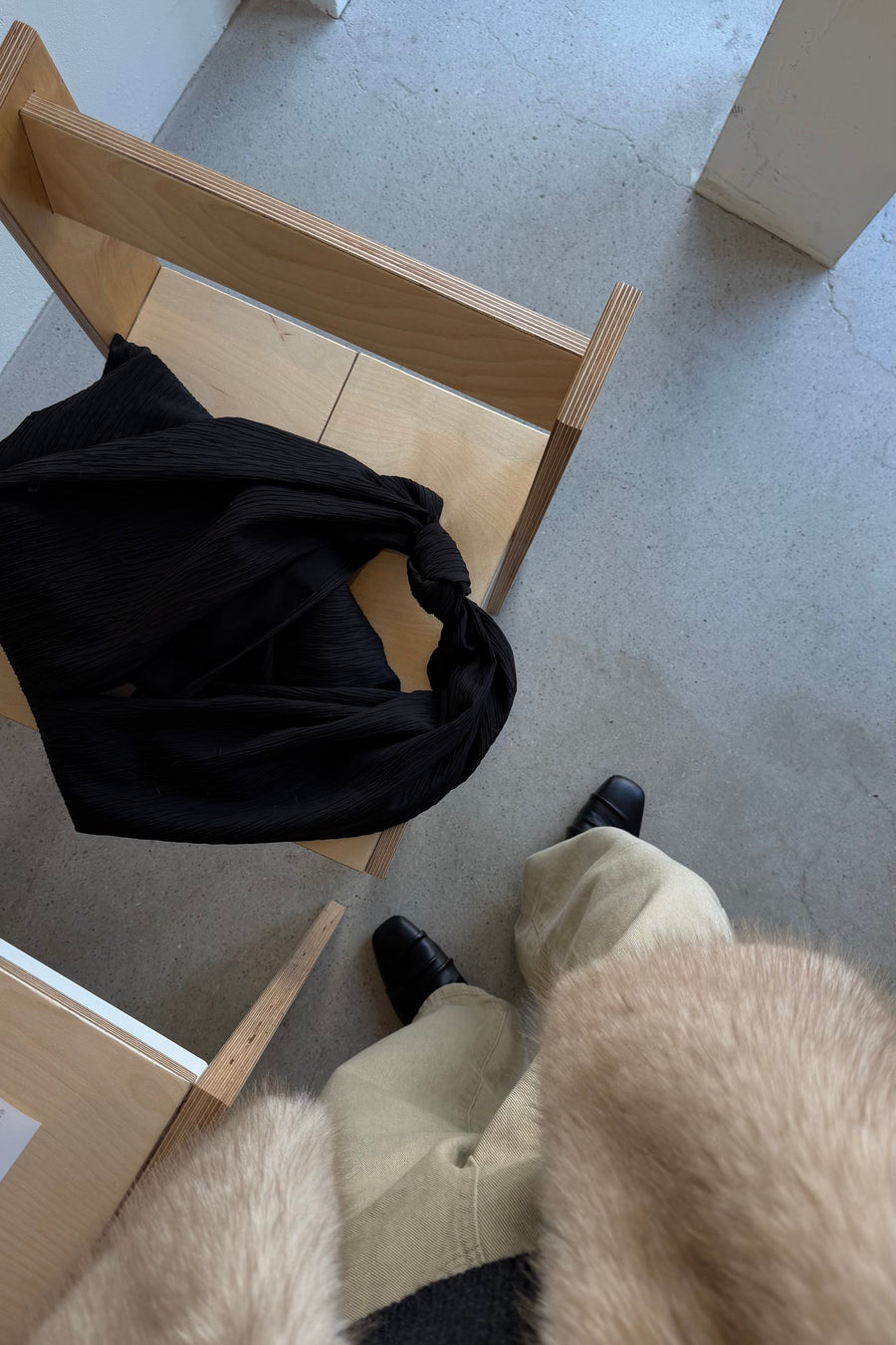 Pleat Knot shoulder bag