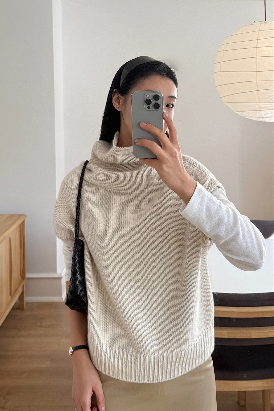 Fox Wool Turtleneck Vest