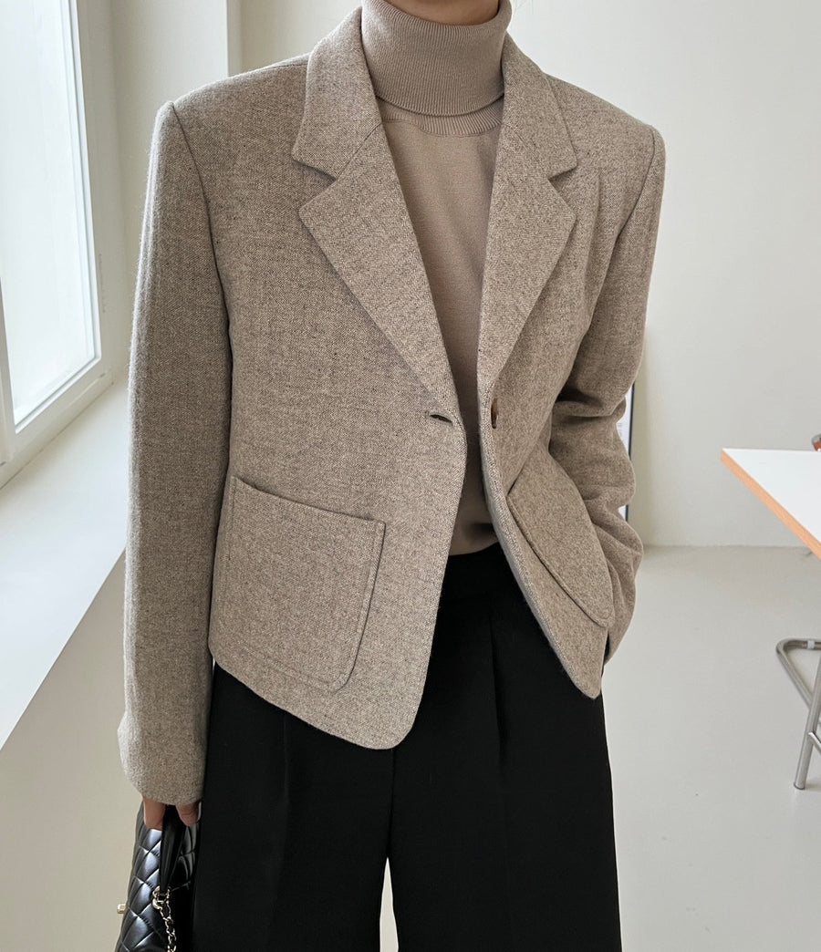 Boxy Crop Wool Blazer
