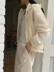 Aeris Sheer Windbreaker