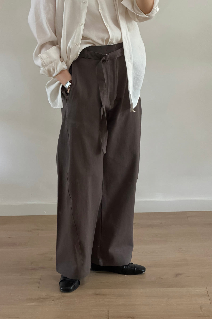 Studio Curved Slacks (PREORDER)