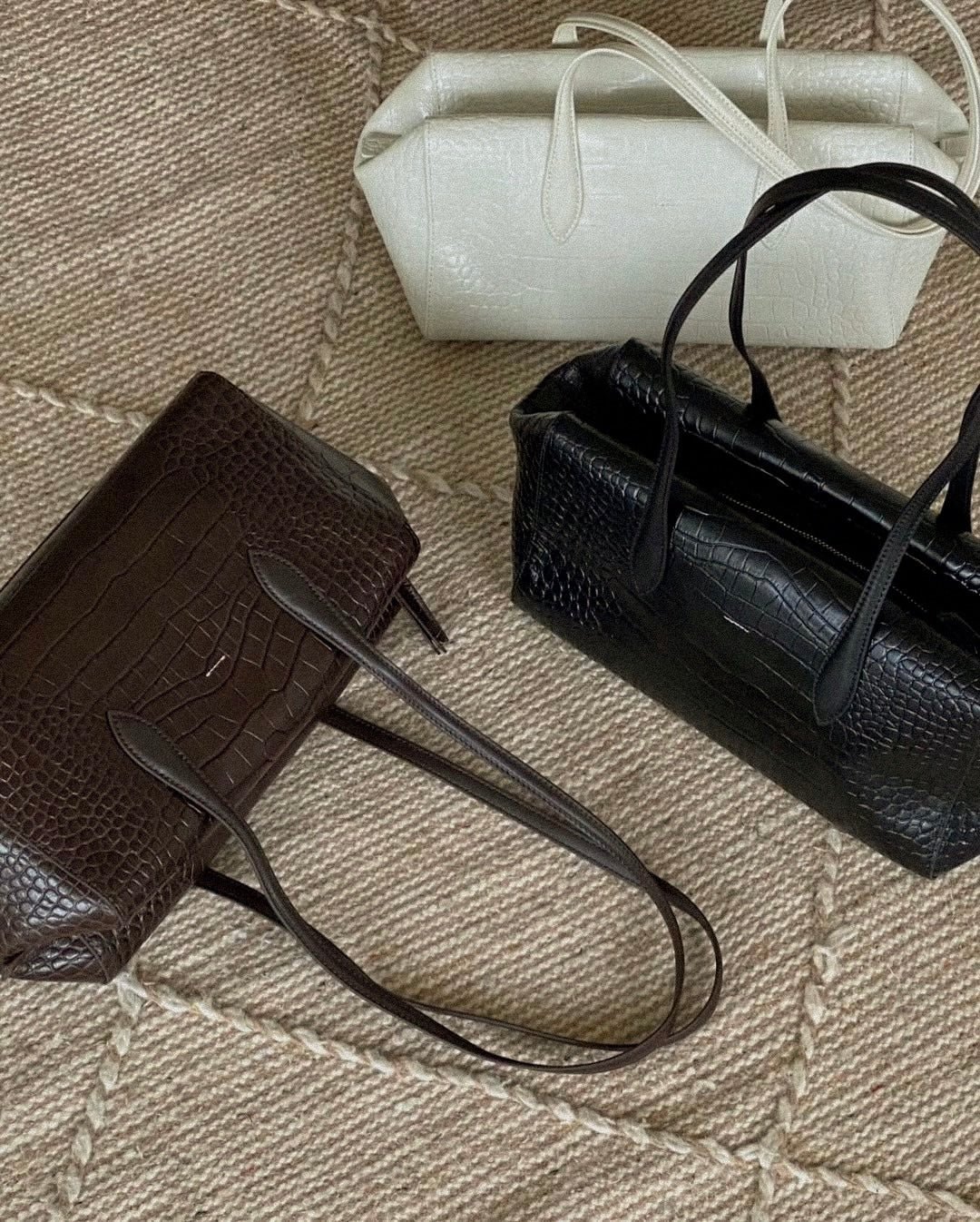 Croc Leather Shoulder Bag (PREORDER)