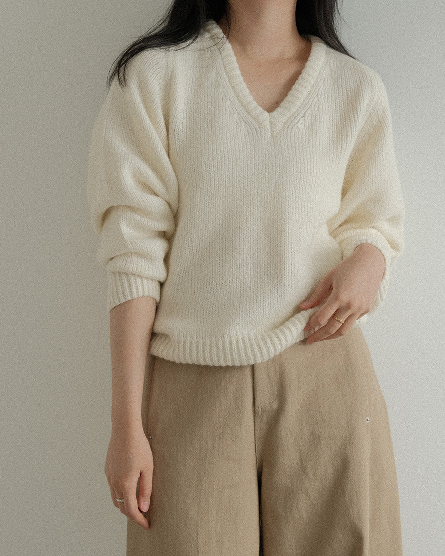 Cloud Alpaca Wool V-Neck Knit