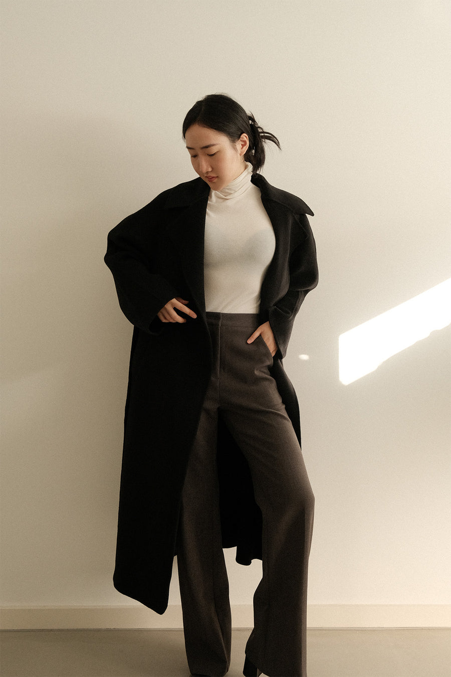 Slimming Wool Charcoal Slacks