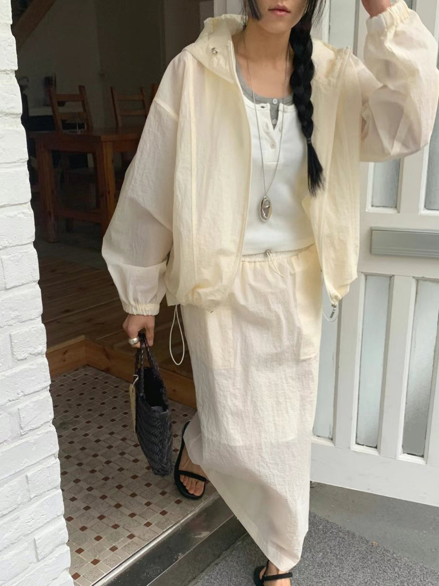 Aeris Sheer Windbreaker