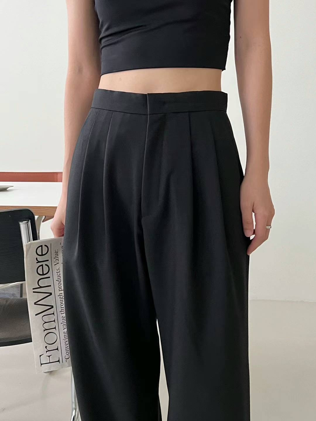 Oversized Detailed Slacks