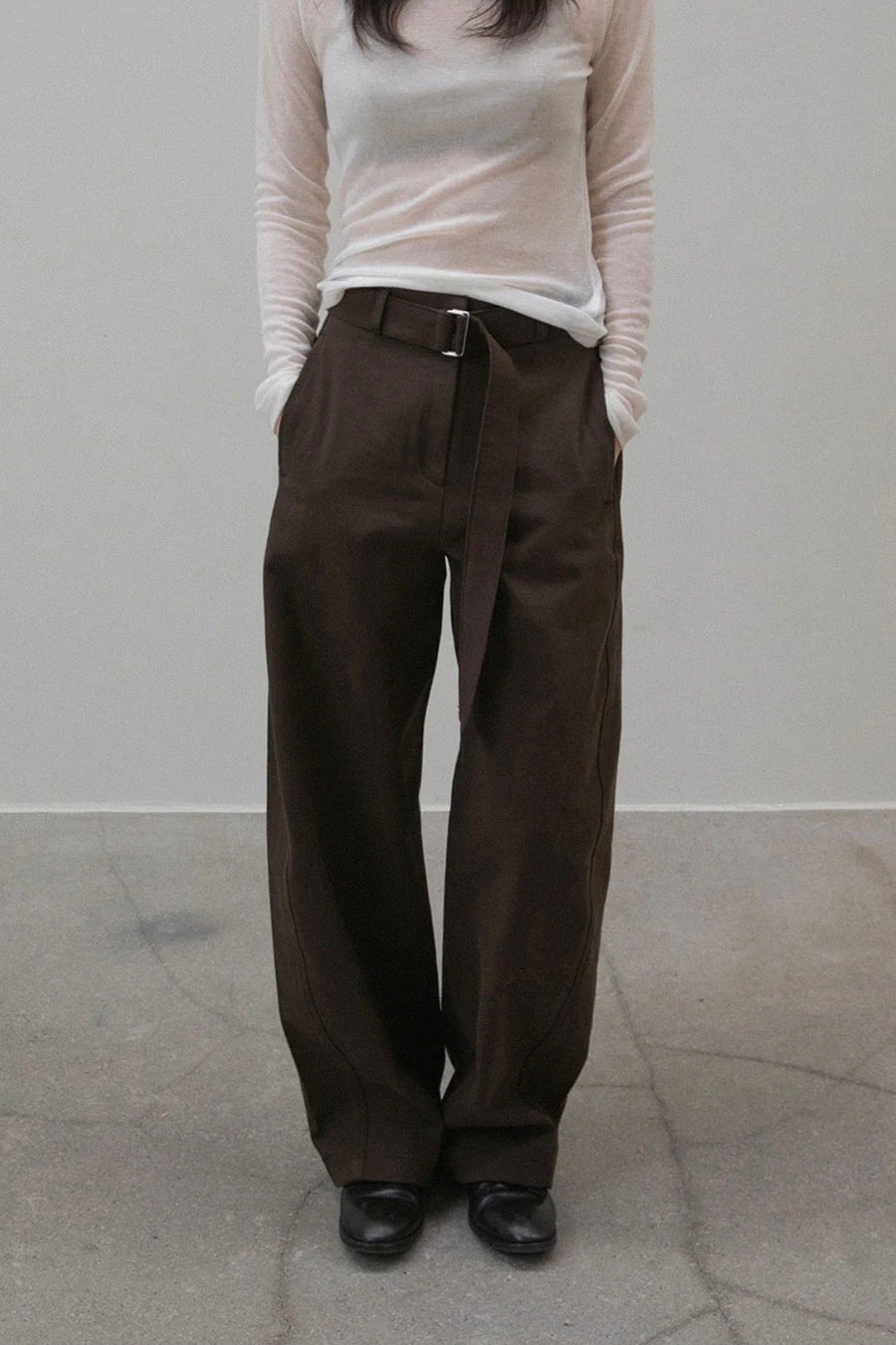 Studio Curved Slacks (PREORDER)