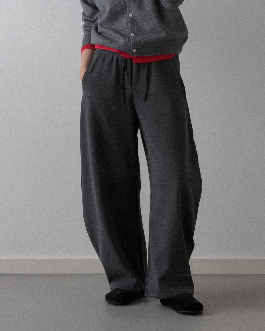 Warmie Curved Sweatpants