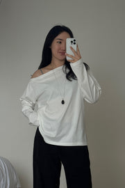 Cloud Off Shoulder Long Tee