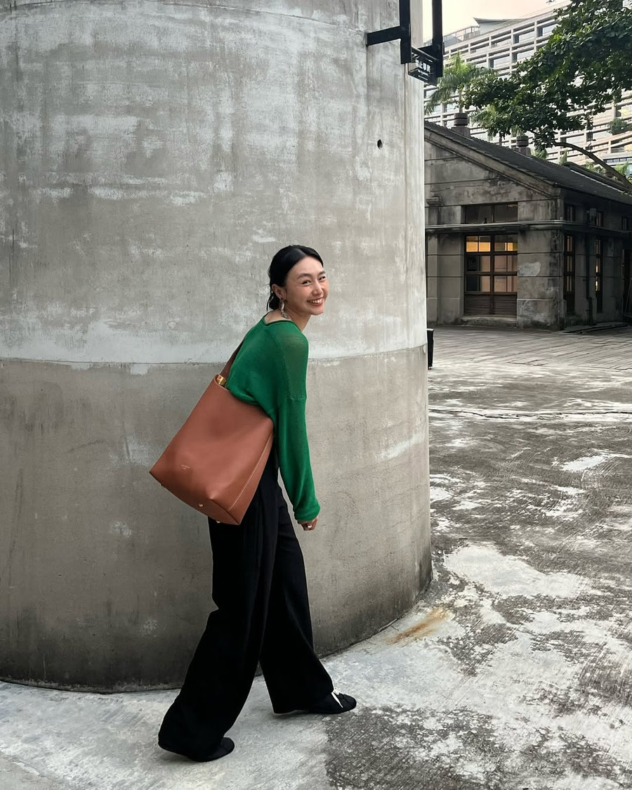 by DOE - Flat Yarn Round Neck Knit