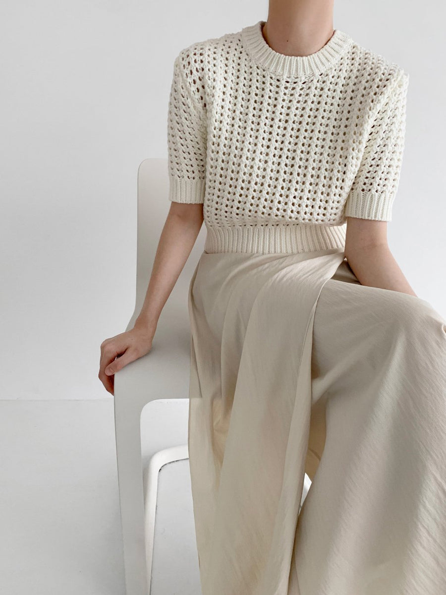 Hole Knit