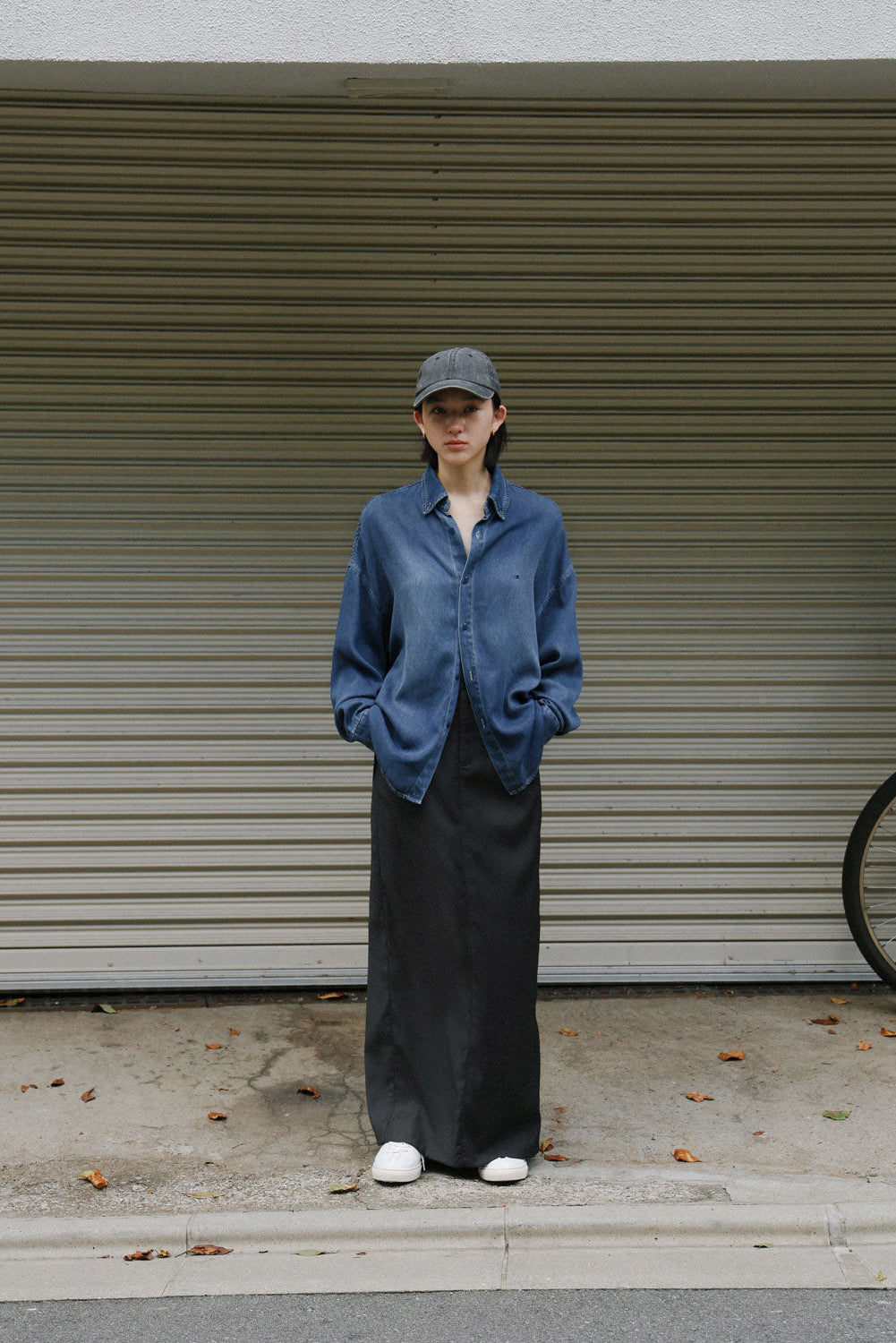 by DOE - Soft Denim Arc-Sleeve Washed Shirt (3rd preorder)