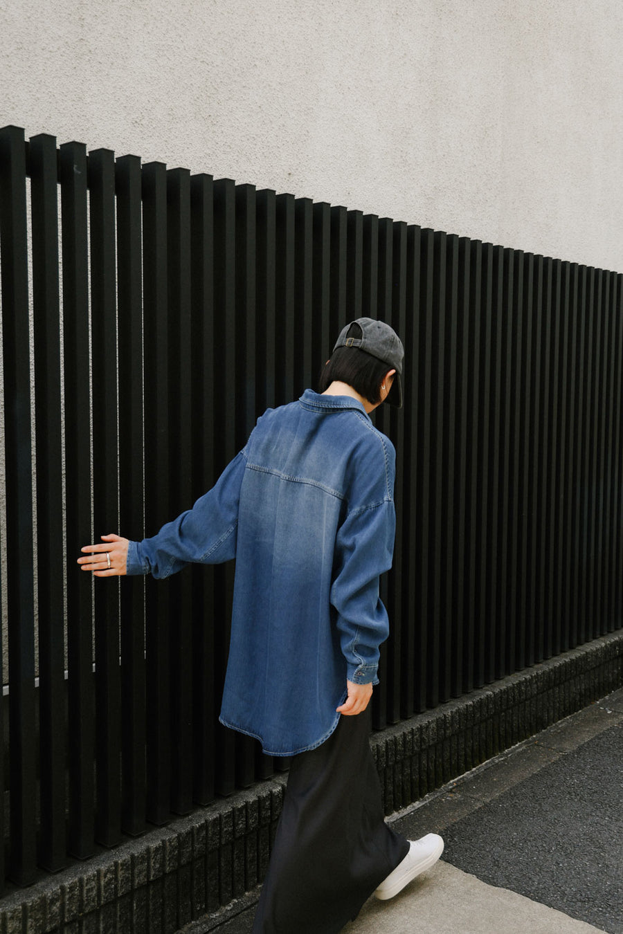 by DOE - Soft Denim Arc-Sleeve Washed Shirt (3rd preorder)